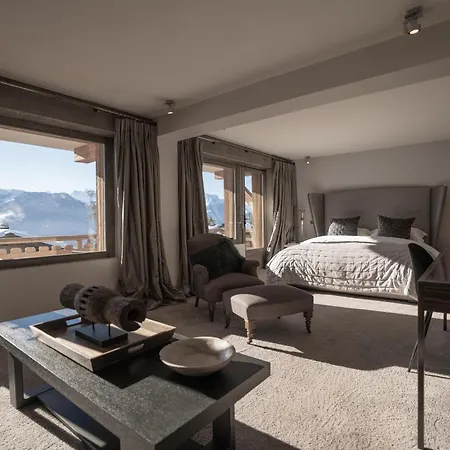 No 14 Hotell 5*